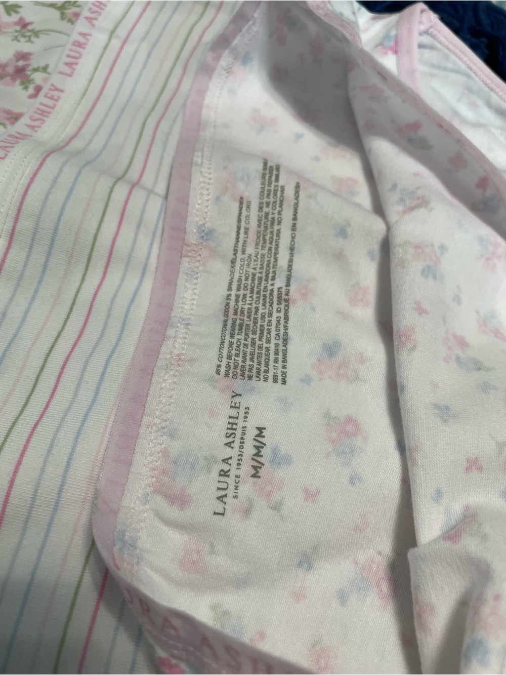 NWOT Laura Ashley Girls' Pink & White Floral Briefs - 5 Pack - Picture 2 of 2